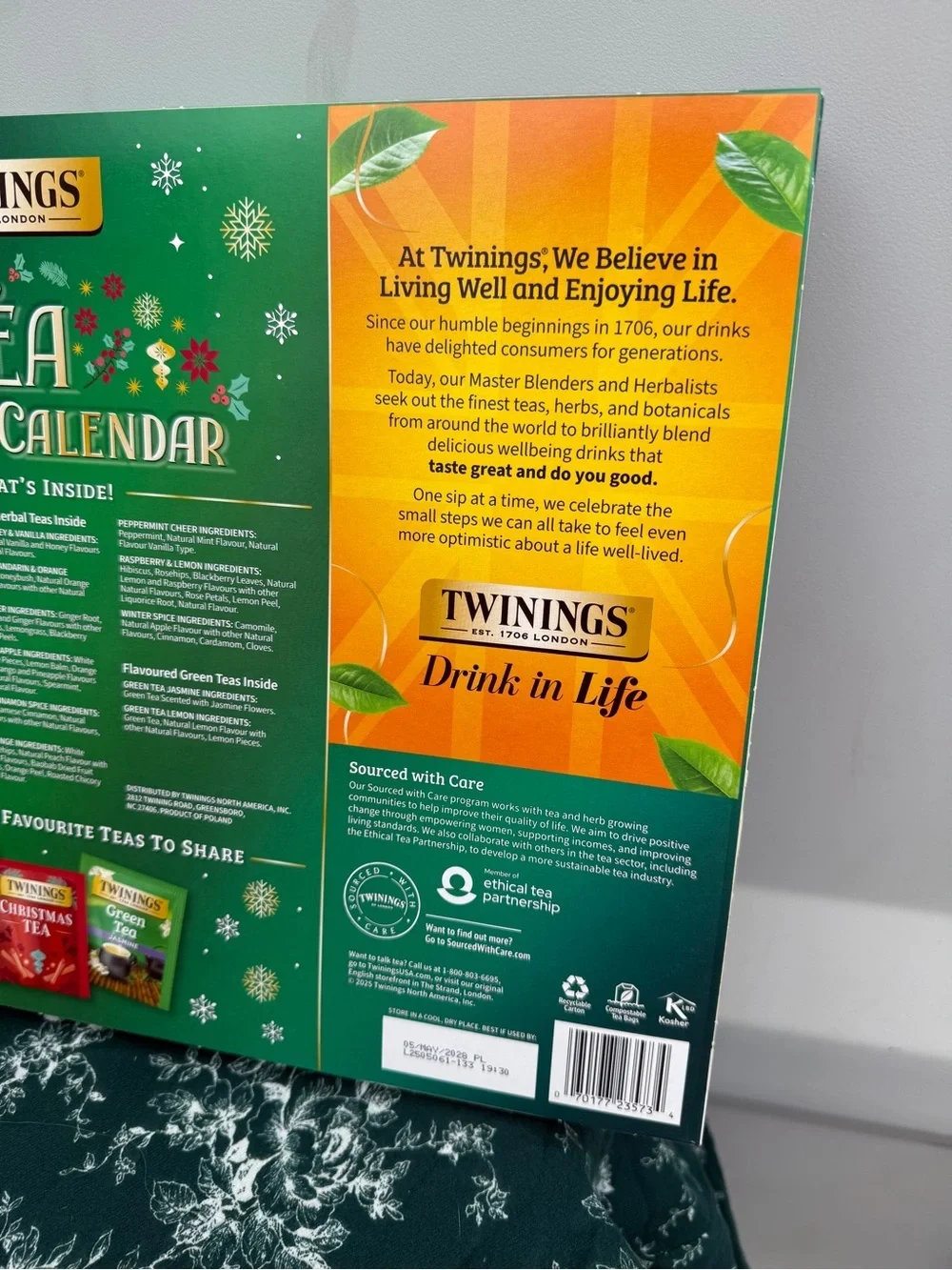 Twingings London 24 Day TEA Advent Calendar Green & Herbal Black Tea